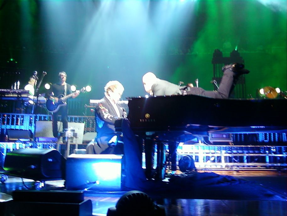Billy-on-Elton's-piano